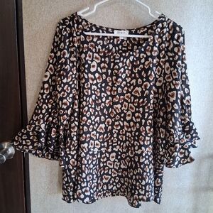 Umgee Leopard Print Blouse Medium Split Bell Ruffle Sleeve Animal Print